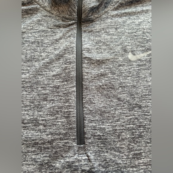 Nike 1/2 Zip Running Top - Size Small. - Picture 8 of 14